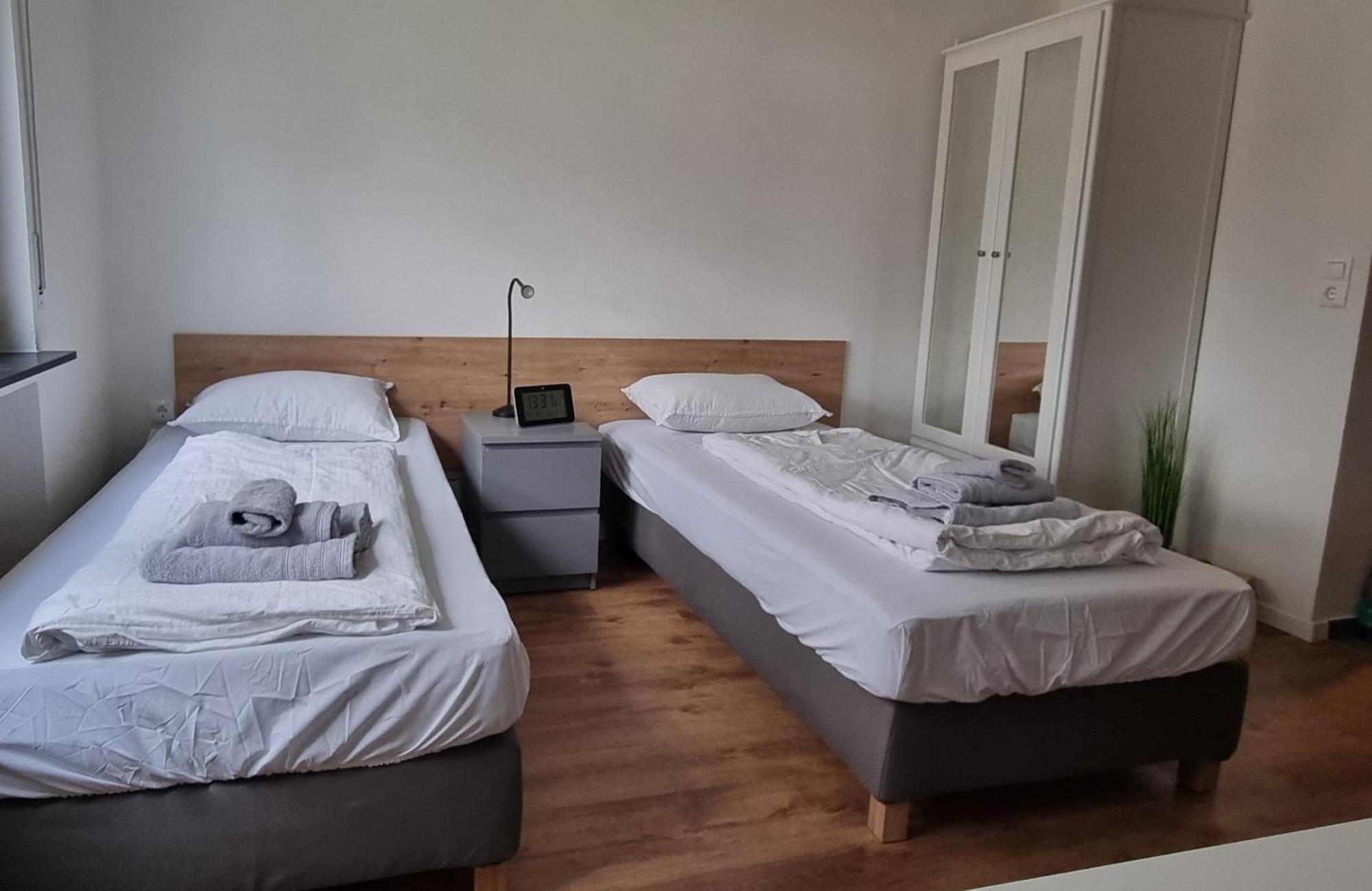 Studio Apartment Naehe S-Bahn Inklusive Parkplatz Oberesslingen Exterior foto